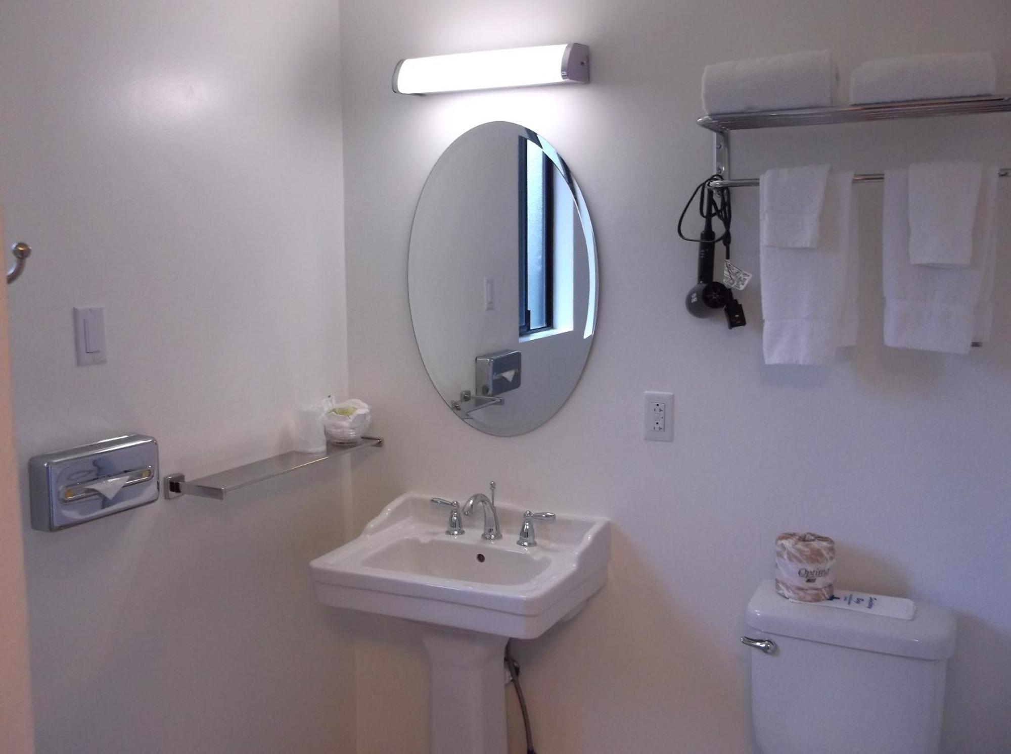 Cambria Palms Motel Екстер'єр фото